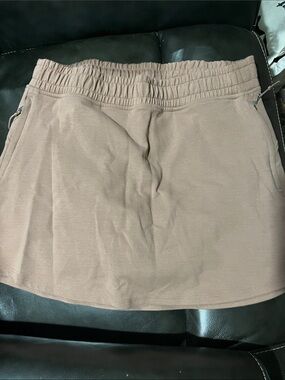 Elastic-Waist Casual Mini Skirt in Taupe Beige